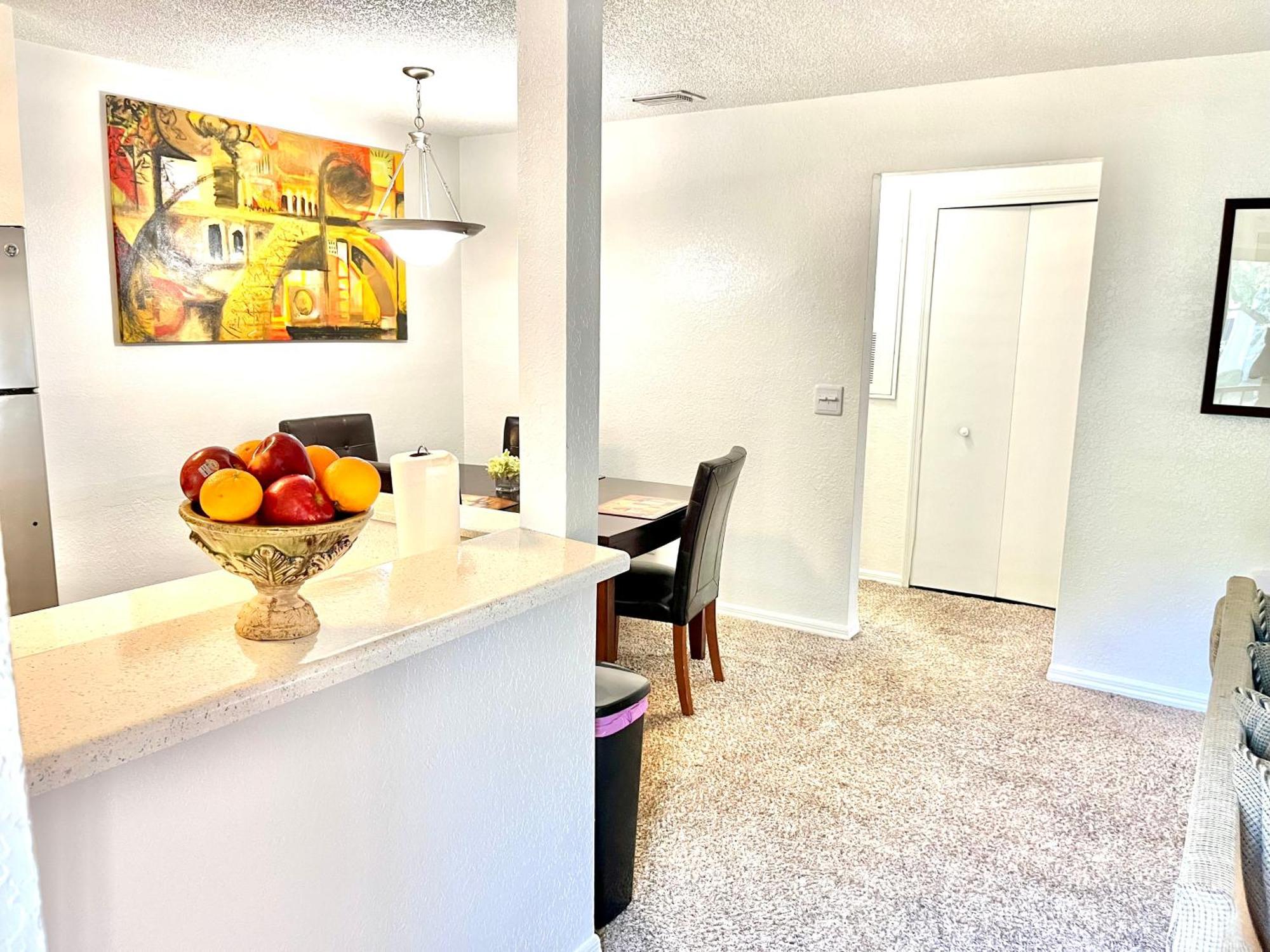 Daytona 2 Bed Apartment 10 Minutes To Beach With Balcony Port Orange Luaran gambar